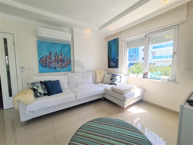 شقة 2+1 في منطقة كيستيل ، على بعد 50 متر فقط من البحر شقة 2+1 في منطقة كيستيل ، على بعد 50 متر فقط من البحر