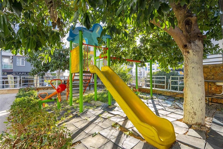 شقة فسيحة من غرفتي نوم على مسافة قريبة من البحر