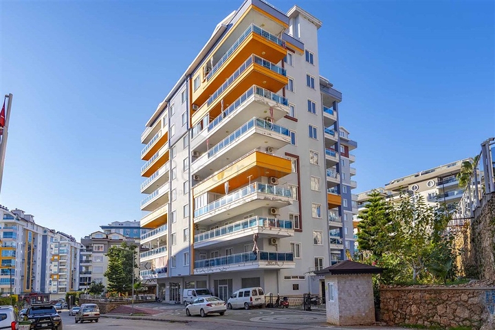 شقة فسيحة من غرفتي نوم على مسافة قريبة من البحر