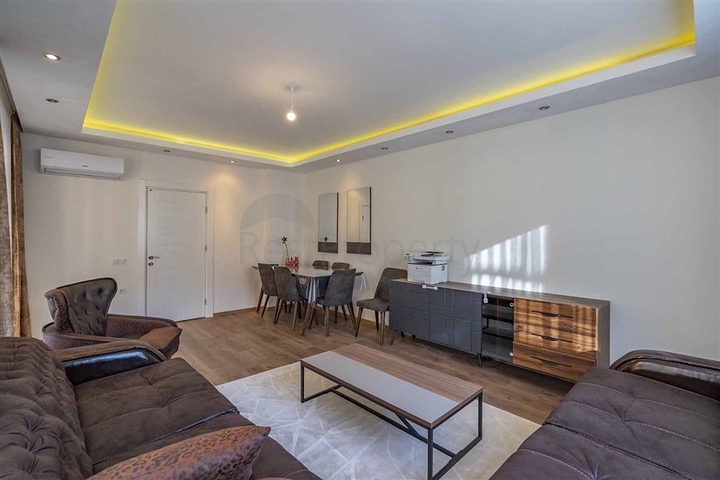 شقة فسيحة من غرفتي نوم على مسافة قريبة من البحر