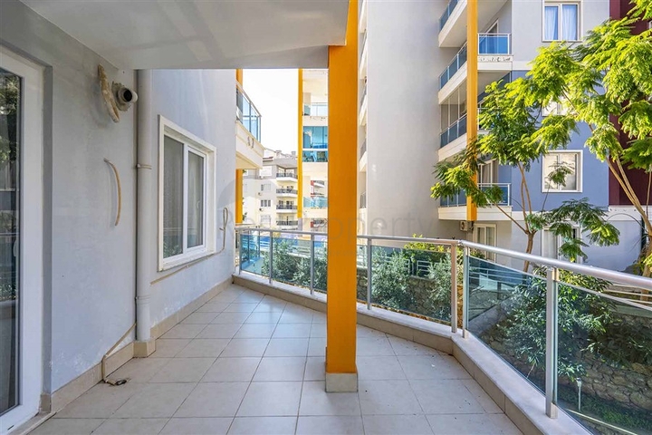 شقة فسيحة من غرفتي نوم على مسافة قريبة من البحر