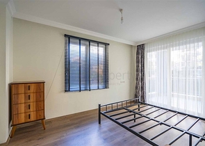 شقة فسيحة من غرفتي نوم على مسافة قريبة من البحر