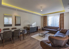 شقة فسيحة من غرفتي نوم على مسافة قريبة من البحر