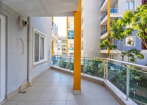 شقة فسيحة من غرفتي نوم على مسافة قريبة من البحر