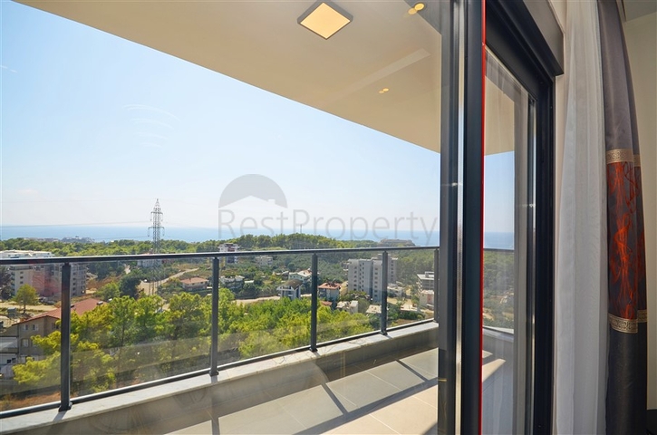 شقق مطلة على البحر في مجمع جديد في حي أفسالار شقق مطلة على البحر في مجمع جديد في حي أفسالار