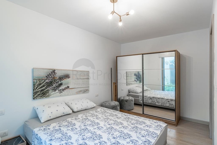 فيلات حديثة مع مسابح خاصة في ياليكافاك 