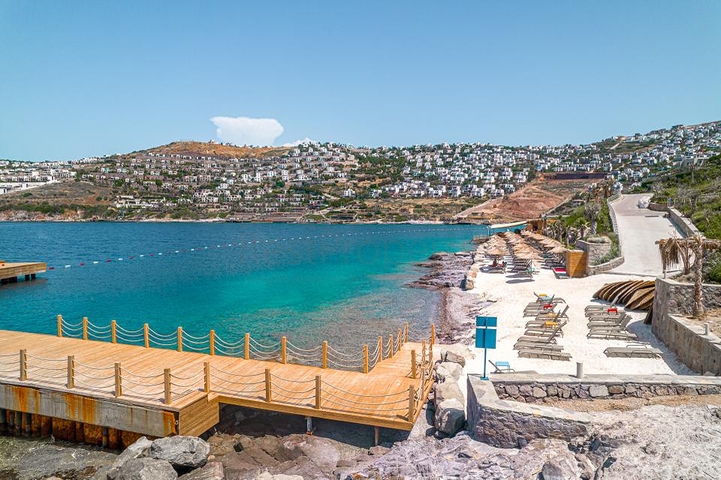 فيلات حديثة مع مسابح خاصة في ياليكافاك 