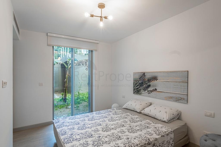 فيلات حديثة مع مسابح خاصة في ياليكافاك 