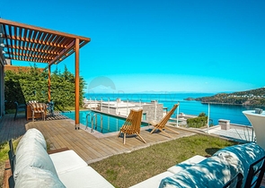 فيلات حديثة مع مسابح خاصة في ياليكافاك 