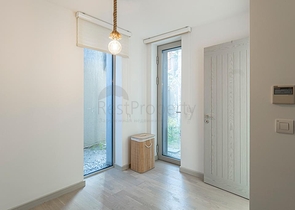 فيلات حديثة مع مسابح خاصة في ياليكافاك 