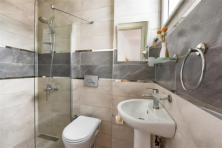 شقة مفروشة 2 + 1 في منطقة محمودلار شقة مفروشة 2 + 1 في منطقة محمودلار