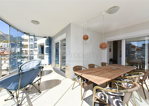 شقة كبيرة 2 + 1 مع مناظر خلابة للمدينة  شقة كبيرة 2 + 1 مع مناظر خلابة للمدينة