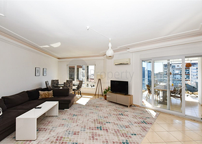 شقة كبيرة 2 + 1 مع مناظر خلابة للمدينة  شقة كبيرة 2 + 1 مع مناظر خلابة للمدينة