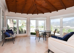 فيلا من ثلاث غرف نوم مع تجديد أنيق