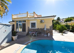 فيلا من ثلاث غرف نوم مع تجديد أنيق