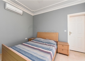 فيلا من ثلاث غرف نوم مع تجديد أنيق