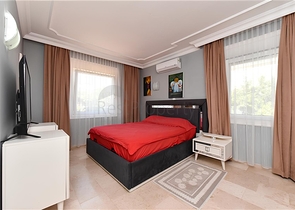 فيلا من ثلاث غرف نوم مع تجديد أنيق