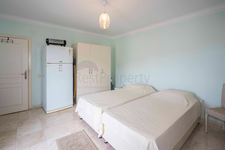 بنتهاوس مشرق من ست غرف مطلة على المدينة في منطقة أوبا بنتهاوس مشرق من ست غرف مطلة على المدينة في منطقة أوبا