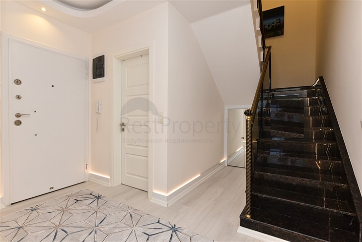 بنتهاوس مفروش 4+1 مطل على البحر في محمودلار بنتهاوس مفروش 4+1 مطل على البحر في محمودلار