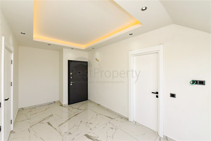 بنتهاوس من ثلاث غرف نوم مع إطلالات على الغابات الصنوبرية والبحر الأبيض المتوسط