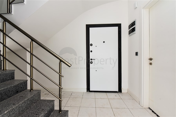 دوبلكس 3 + 1 في مجمع سكني منخفض الارتفاع على بعد 150 متر من البحر