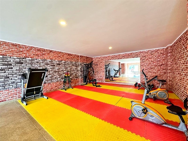 دوبلكس 3 + 1 في مجمع سكني منخفض الارتفاع على بعد 150 متر من البحر