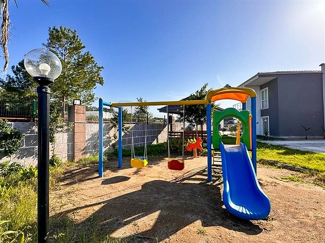 دوبلكس 3 + 1 في مجمع سكني منخفض الارتفاع على بعد 150 متر من البحر