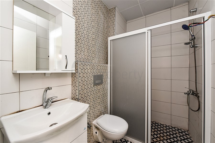 دوبلكس 3 + 1 في مجمع سكني منخفض الارتفاع على بعد 150 متر من البحر