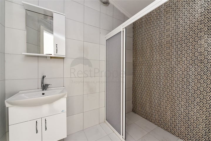 دوبلكس 3 + 1 في مجمع سكني منخفض الارتفاع على بعد 150 متر من البحر