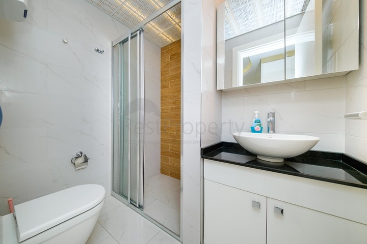 شقة مريحة 800 متر من شاطئ كليوباترا