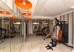 شقة جميلة في مسكن على البحر في منطقة محمودلار. شقة جميلة في مسكن على البحر في منطقة محمودلار.