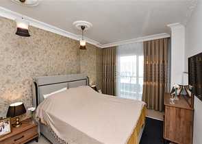 شقة جميلة في مسكن على البحر في منطقة محمودلار. شقة جميلة في مسكن على البحر في منطقة محمودلار.