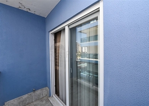 شقة جميلة في مسكن على البحر في منطقة محمودلار. شقة جميلة في مسكن على البحر في منطقة محمودلار.