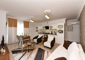 شقة جميلة في مسكن على البحر في منطقة محمودلار. شقة جميلة في مسكن على البحر في منطقة محمودلار.