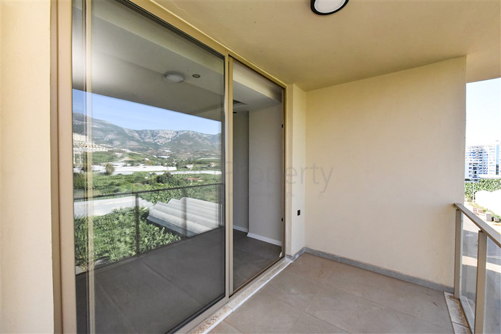 بنتهاوس 3 + 1 مع إطلالة مفتوحة على الجبل في منطقة كارجيجاك بنتهاوس 3 + 1 مع إطلالة مفتوحة على الجبل في منطقة كارجيجاك