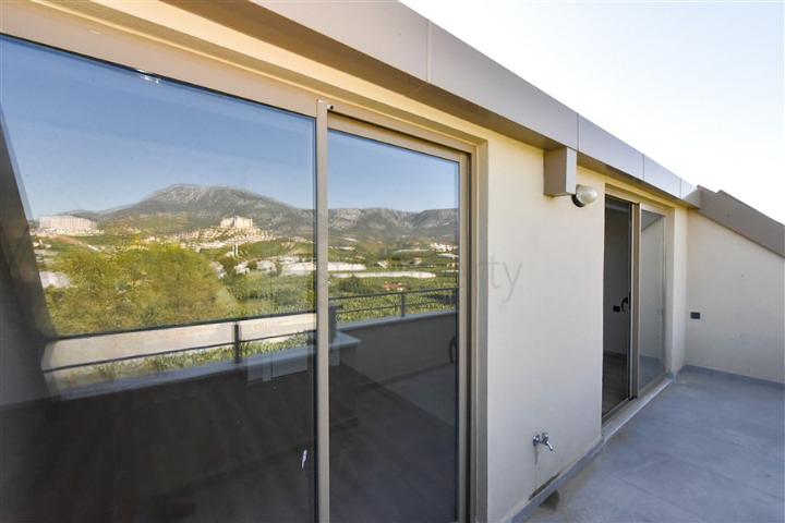 بنتهاوس 3 + 1 مع إطلالة مفتوحة على الجبل في منطقة كارجيجاك بنتهاوس 3 + 1 مع إطلالة مفتوحة على الجبل في منطقة كارجيجاك