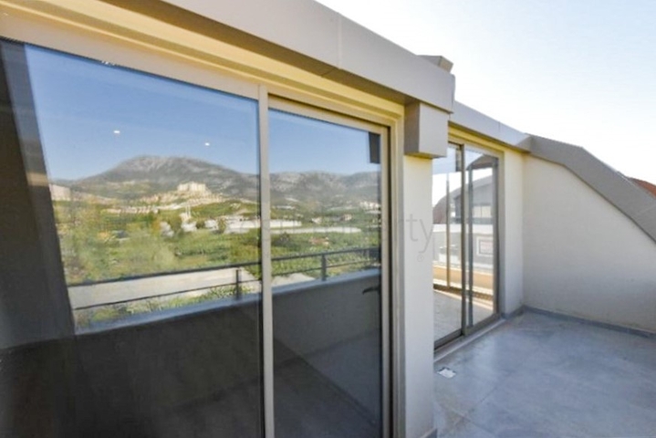 بنتهاوس 3+1 في مجمع جديد في منطقة كارجيجاك بنتهاوس 3+1 في مجمع جديد في منطقة كارجيجاك