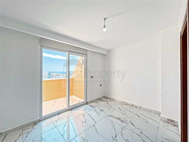 بينهاوس مطل على البحر في منطقة محمودلار بينهاوس مطل على البحر في منطقة محمودلار