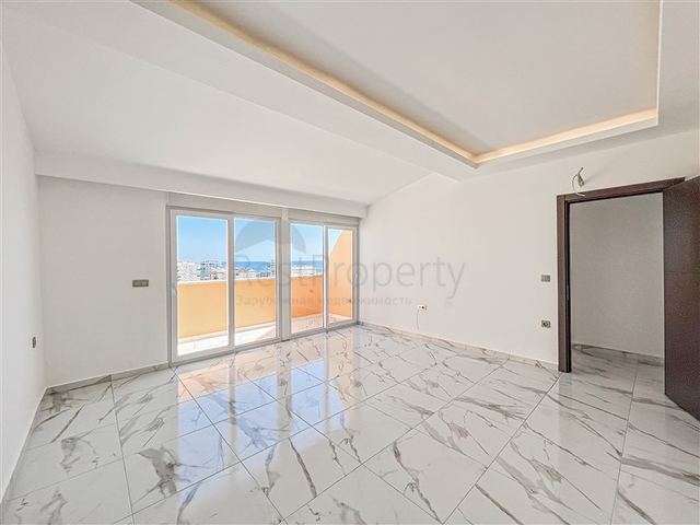 بينهاوس مطل على البحر في منطقة محمودلار بينهاوس مطل على البحر في منطقة محمودلار