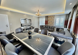 شقة مفروشة 2 + 1 مع مطبخ منفصل في منطقة محمودلار