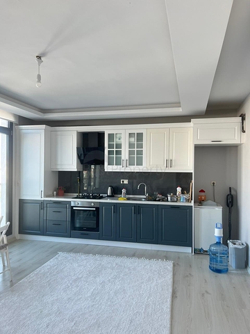 شقة 1+1 معروضة للبيع في مجمع سكني جاهز في منطقة باجك إرلار