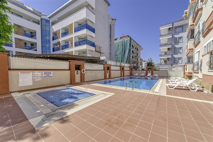 شقة فسيحة من غرفتي نوم على مسافة قريبة من البحر   