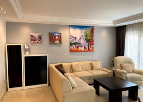 شقة فسيحة من غرفتي نوم على مسافة قريبة من البحر   