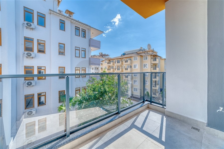 شقة أنيقة 1 + 1 في قلب ألانيا شقة أنيقة 1 + 1 في قلب ألانيا