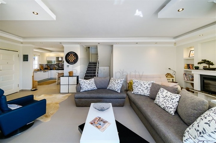 فيلا 4+1 في وسط ألانيا