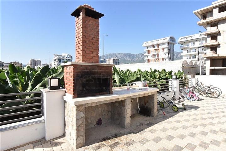 2 + 1 بنتهاوس في منزل جديد 400 متر من البحر  2 + 1 بنتهاوس في منزل جديد 400 متر من البحر