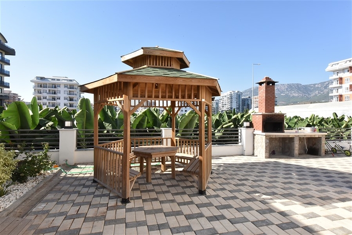 2 + 1 بنتهاوس في منزل جديد 400 متر من البحر  2 + 1 بنتهاوس في منزل جديد 400 متر من البحر