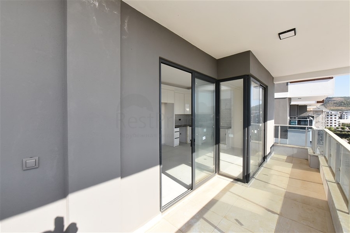 2 + 1 بنتهاوس في منزل جديد 400 متر من البحر  2 + 1 بنتهاوس في منزل جديد 400 متر من البحر