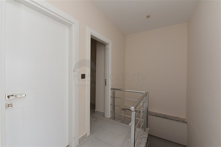 2 + 1 بنتهاوس في منزل جديد 400 متر من البحر  2 + 1 بنتهاوس في منزل جديد 400 متر من البحر