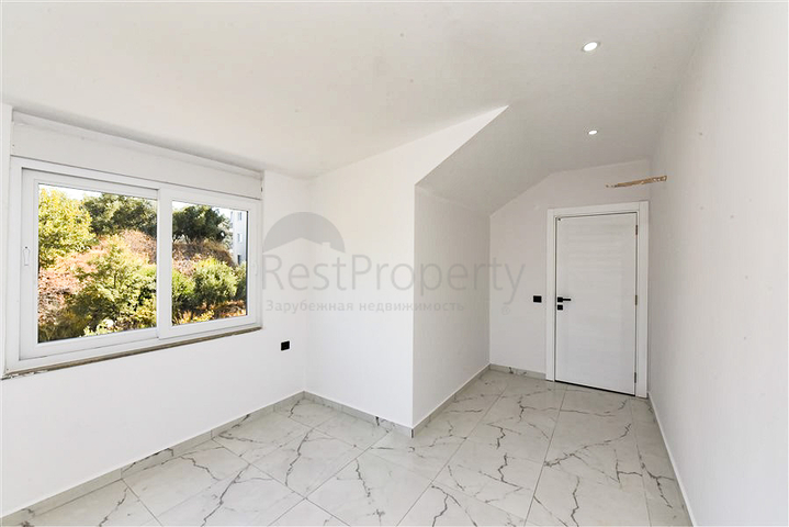 شقة 2+1 مع مطبخ منفصل في منطقة كوناكلي